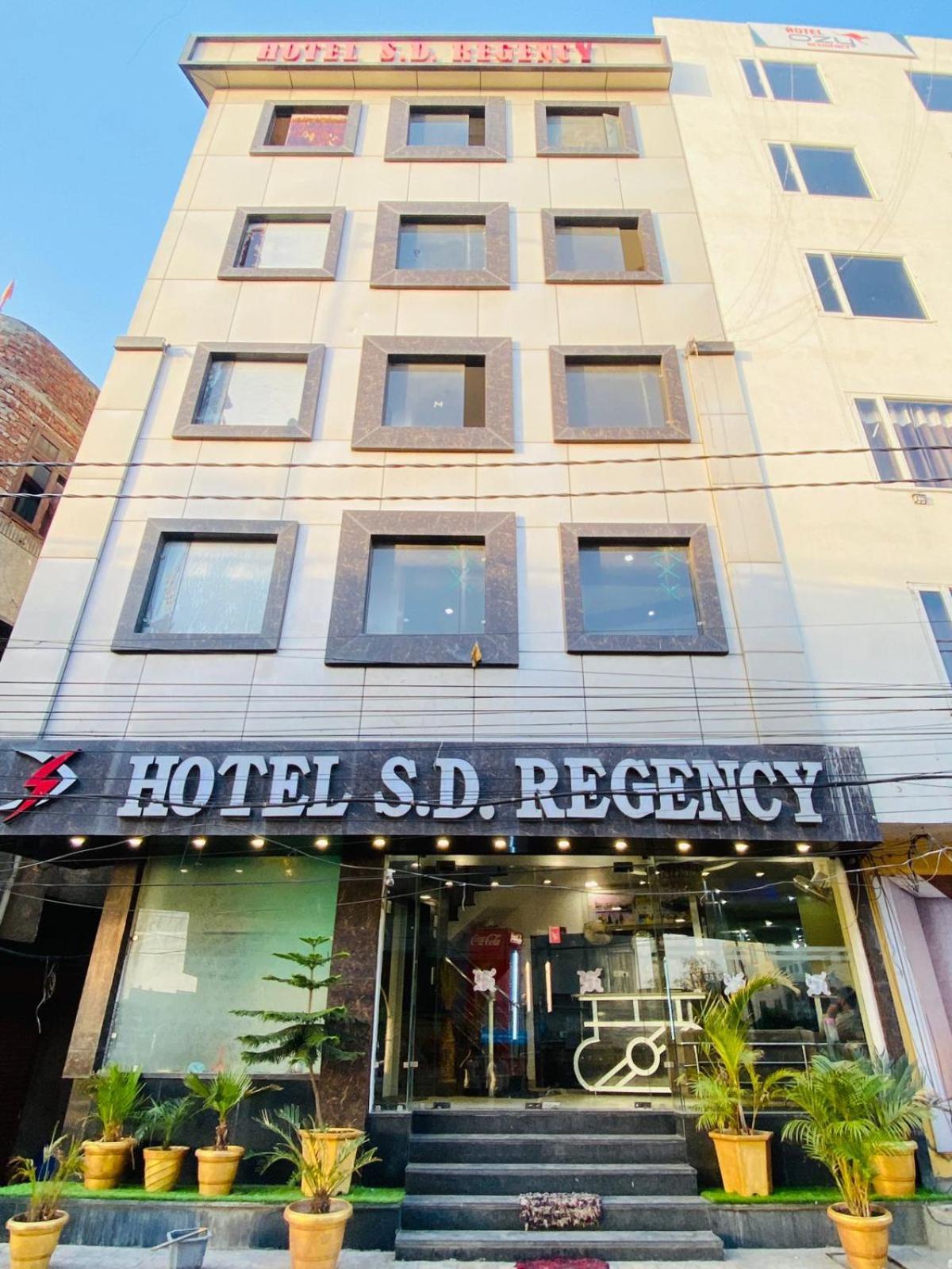 Hotel Sd Regency Amritsar Buitenkant foto