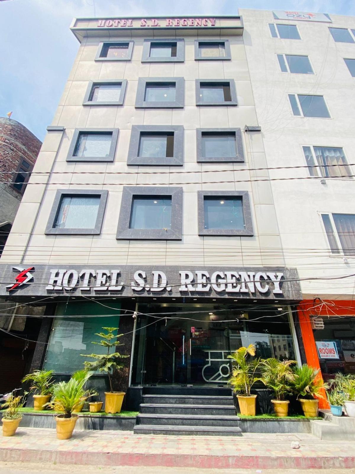 Hotel Sd Regency Amritsar Buitenkant foto